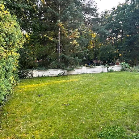 Garbatka U Artysty Apartment Milanowek